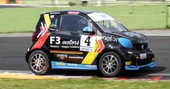 HP SPORT scende in pista a Misano per il secondo atto della Smart E-cup con i piloti Silvia Sellani e Nino Cannavò HP SPORT scende in pista a Misano per il secondo atto della Smart E-cup con i piloti Silvia Sellani e Nino Cannavò
