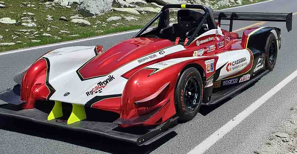 Samuele Cassibba alla 74ª Trento-Bondone con la Nova Proto V8 3000