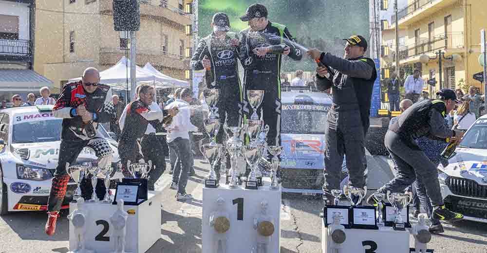 Hayden Paddon è il vincitore del 13° Rally Terra Sarda