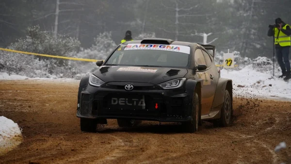 Grande sfida tra Loubet e Tidemand nella neve di Tandalò