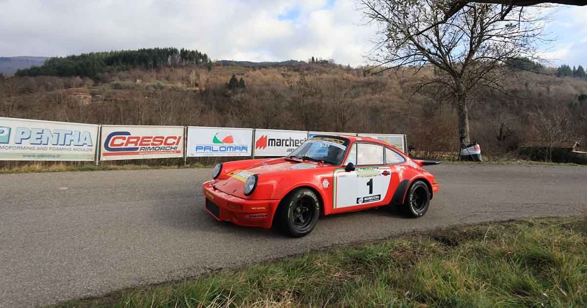 Angelo Lombardo in azione all’Historic Rally delle Vallate Aretine